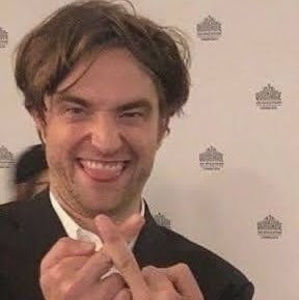 Meet your Posher, Caitlin